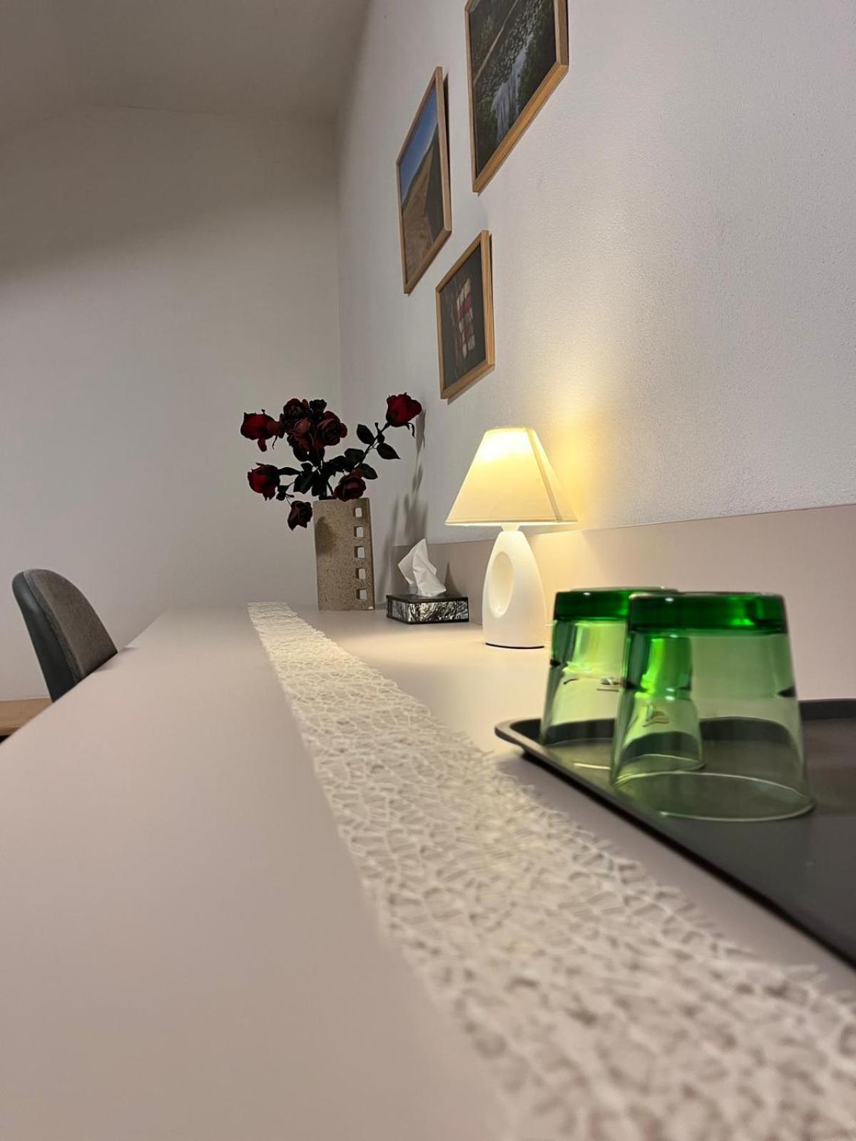 Penzion A Restaurace U Sousedu 斯特拉日尼 外观 照片