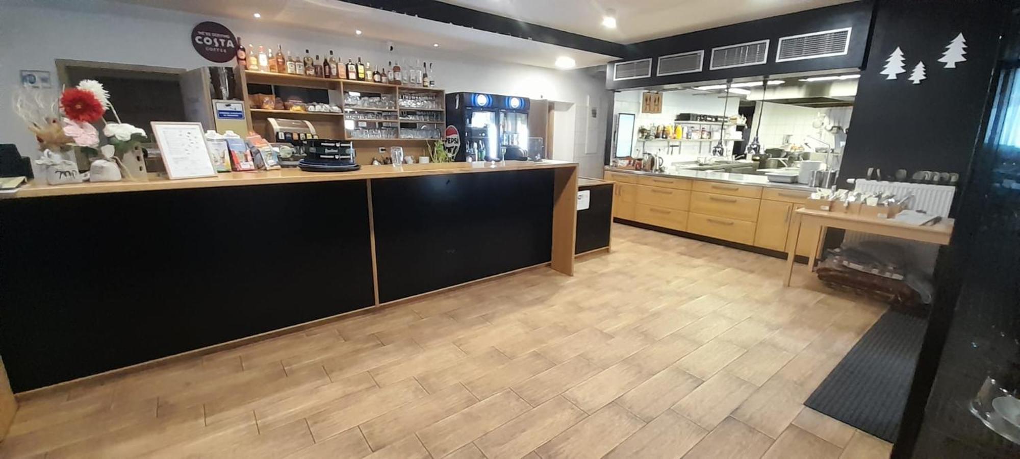 Penzion A Restaurace U Sousedu 斯特拉日尼 外观 照片