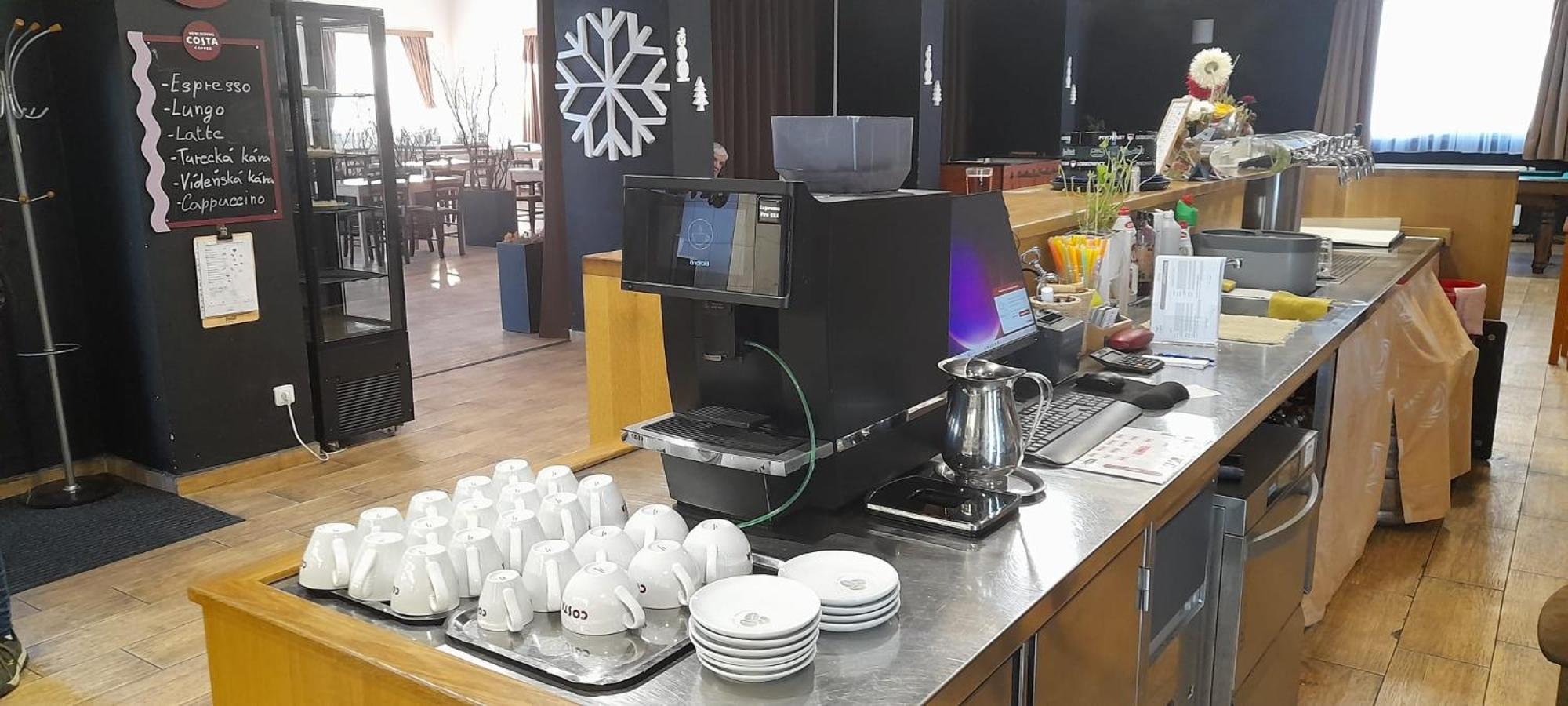 Penzion A Restaurace U Sousedu 斯特拉日尼 外观 照片